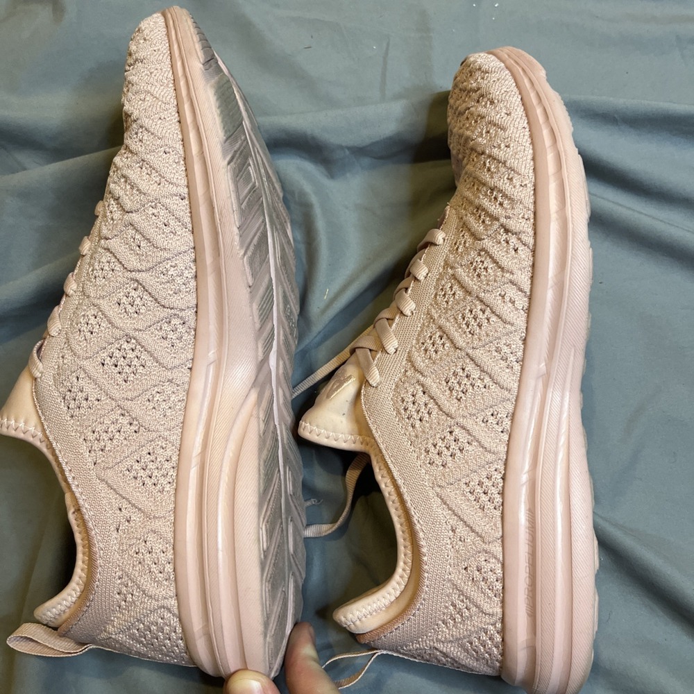 APL x LULULEMON TechLoom Phantom in Faint Coral Women's Size 10 - Picture 8 of 9